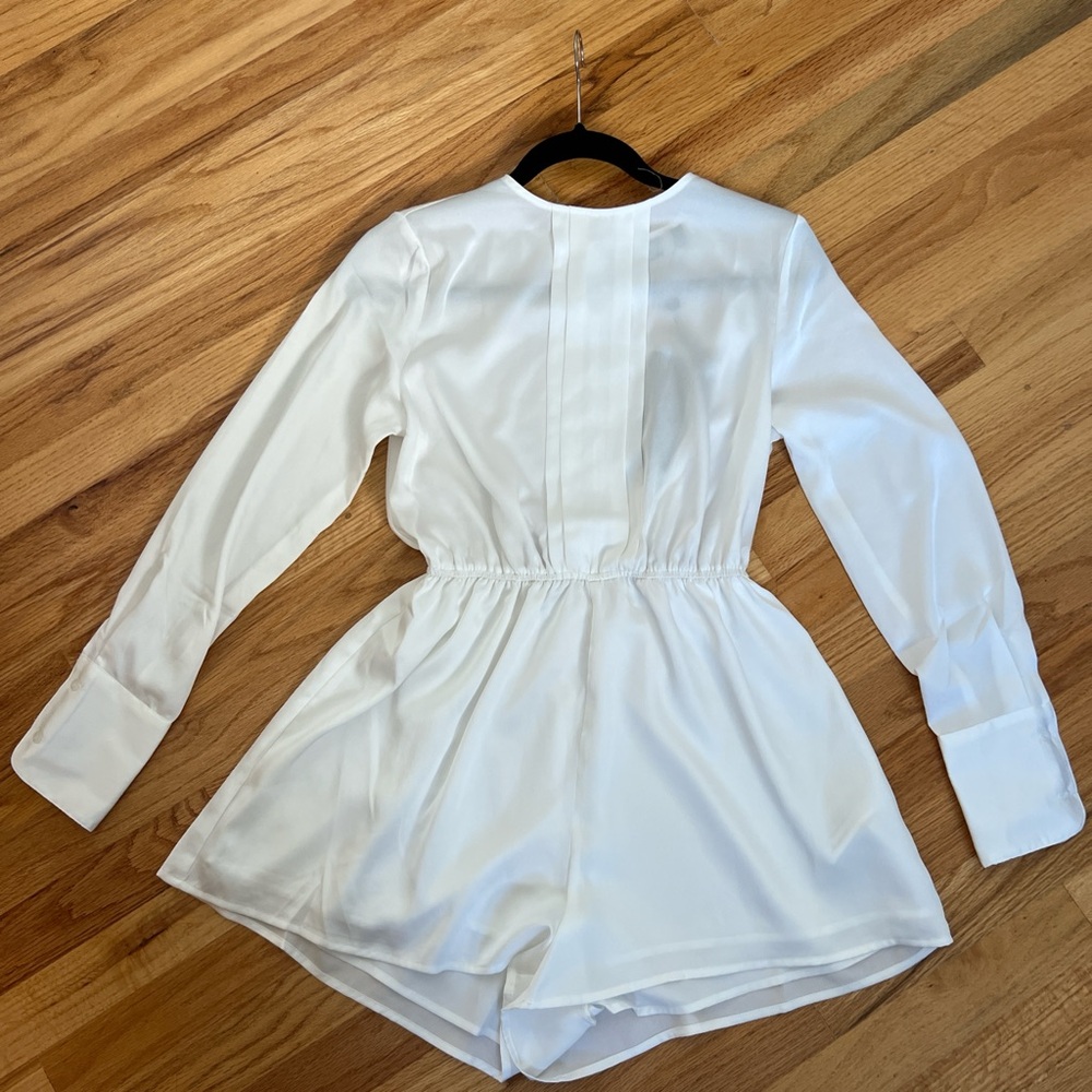 Elegant White Long Sleeve Romper